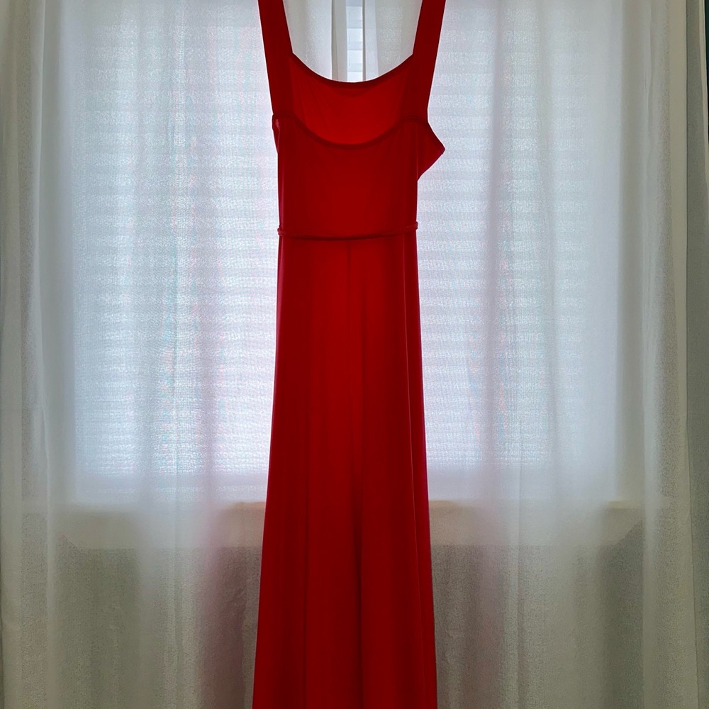 Chic Strapless Red Dress